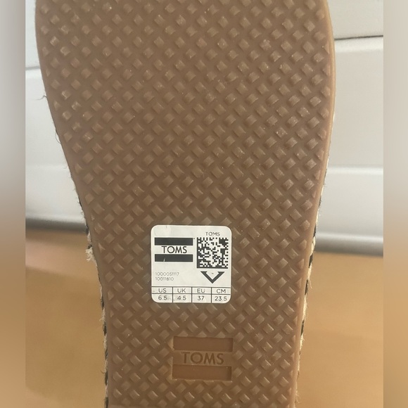 TOMS | Black Katalina Suede Lace Up Espadrilles *New in Box* - Picture 11 of 14